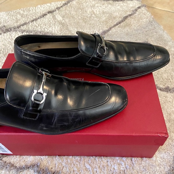 FERRAGAMO BENFORD GANCINI LEATHER LOAFERS - Picture 3 of 9